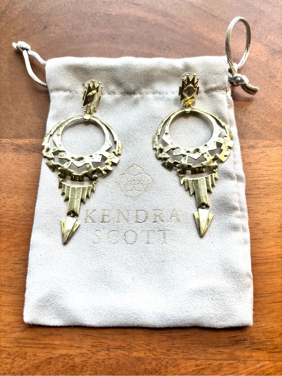 Kendra Scott Jewelry - Kendra Scott Gold Geometric Fringe Drop Earrings